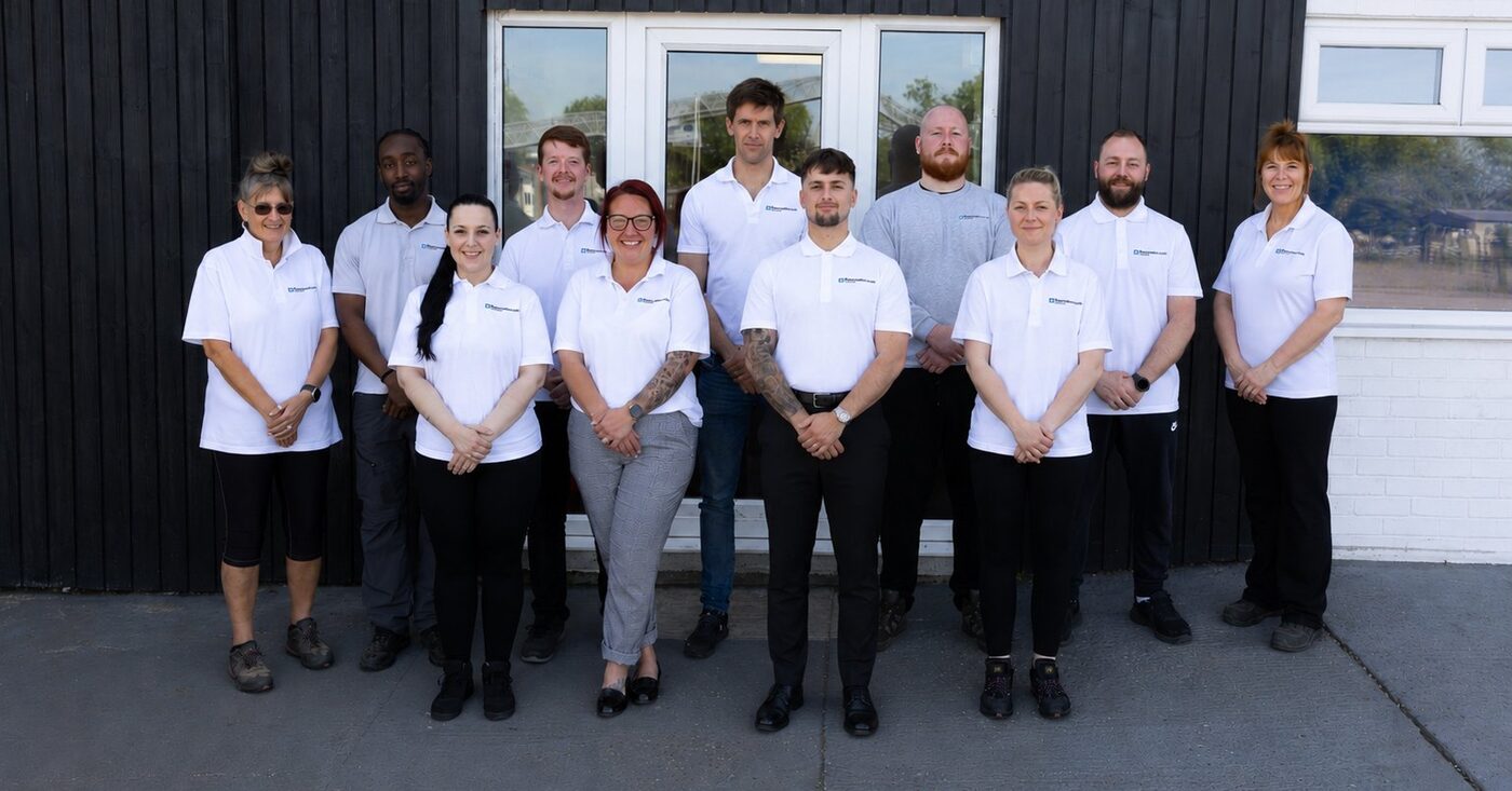 Het team van de Rawcreation-fabriek